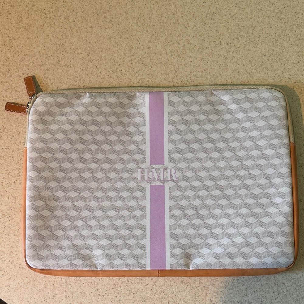 Barrington Monogrammed 15” Buchanan Laptop Sleeve